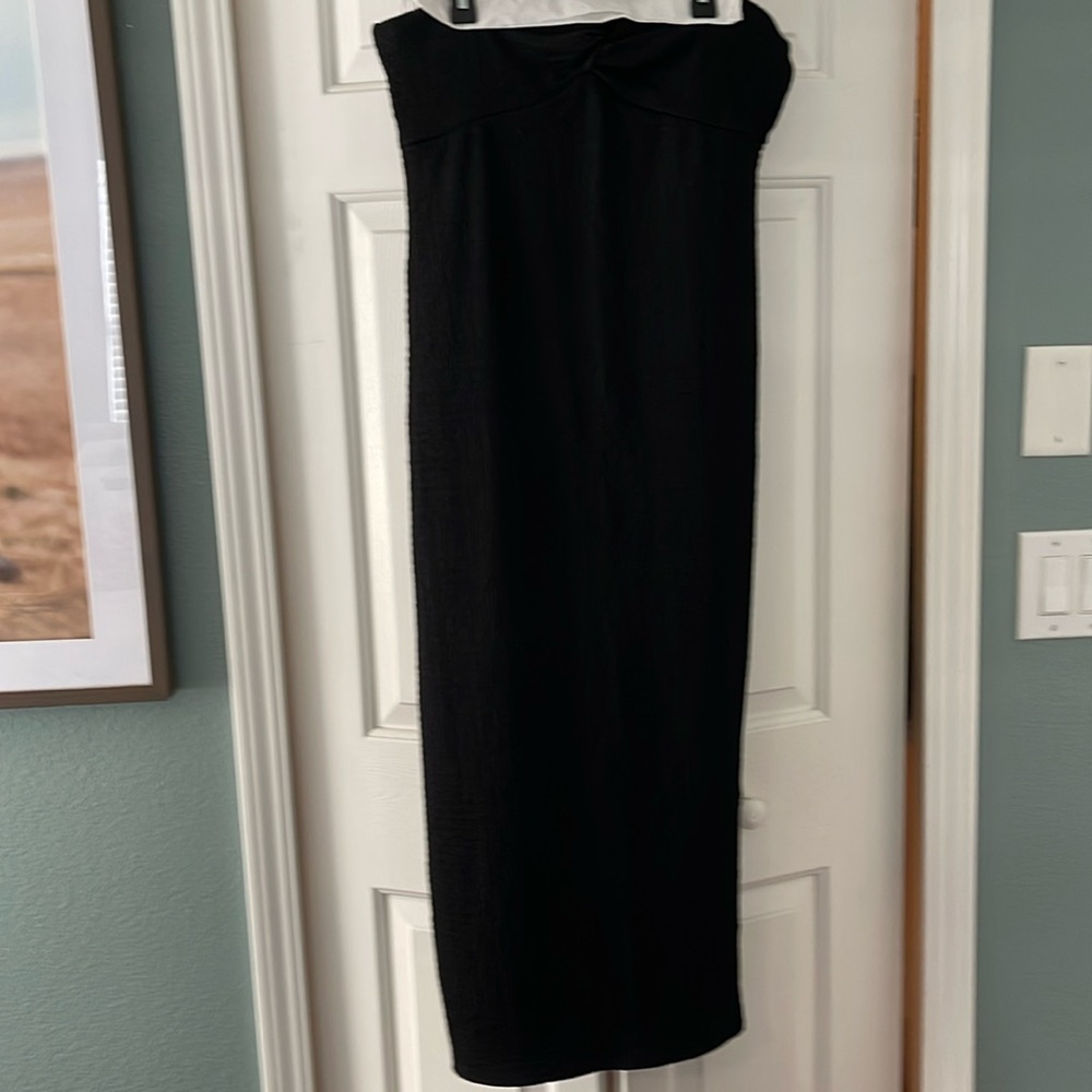 NWOT🖤 Strapless Stretch Dress
